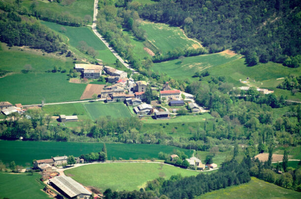 vue aérienne de Saint-Julien en Quint